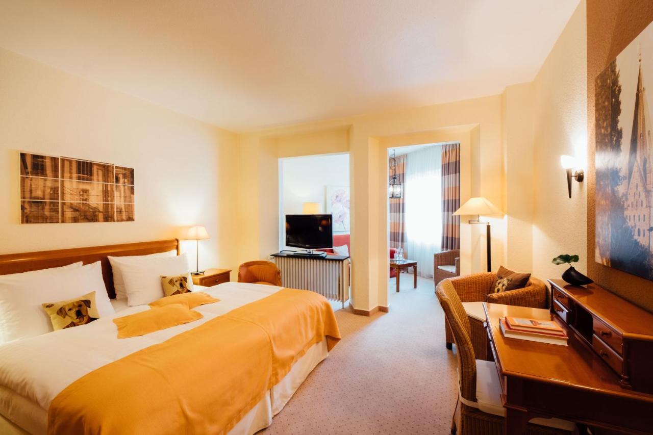Hotel Zur Muehle Paderborn Esterno foto